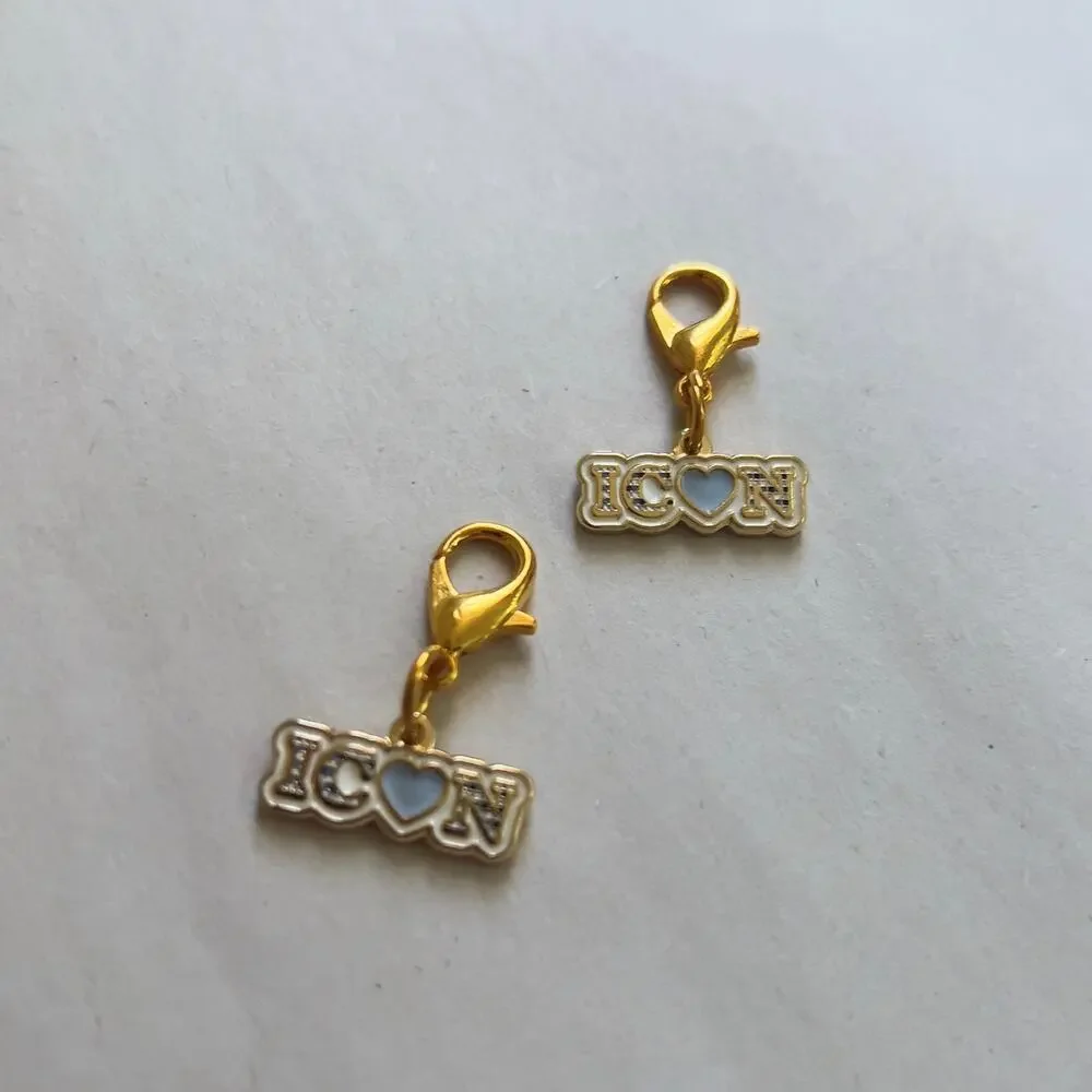 Bath & Body Works ICON Gingham Gold Charms Employee Gifts